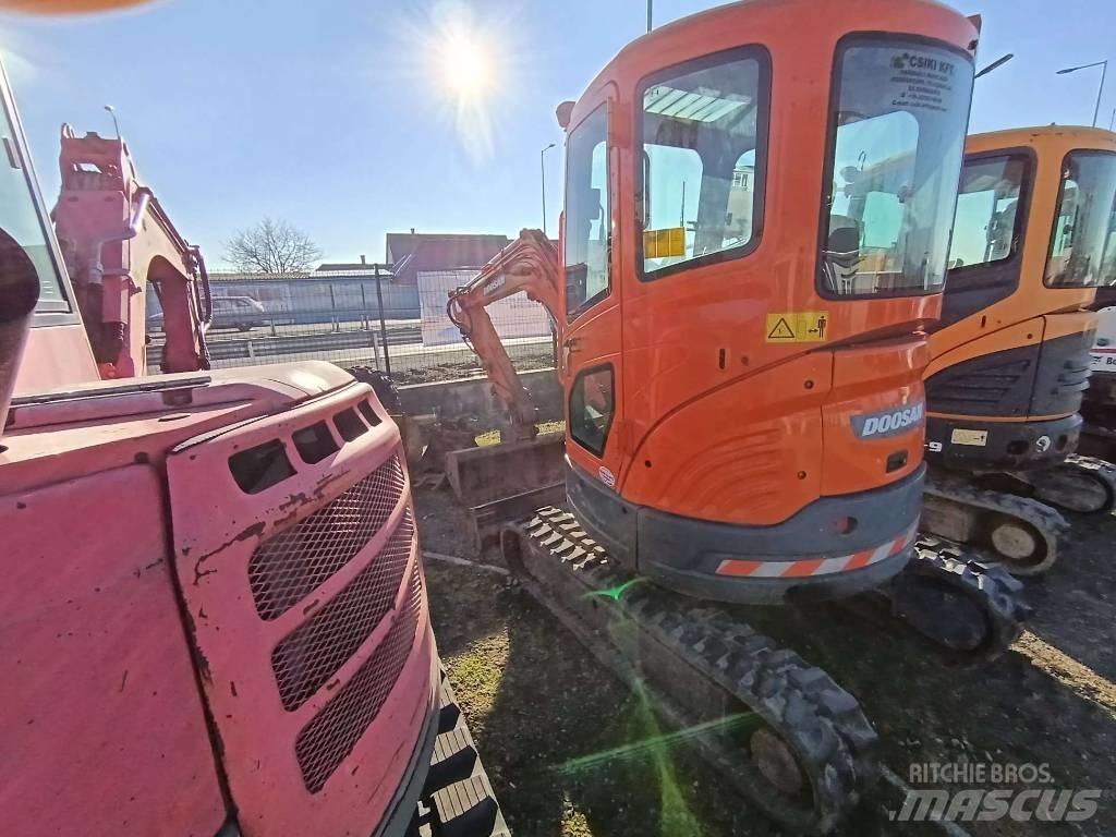 Doosan DX 30 Z Mini bageri < 7t