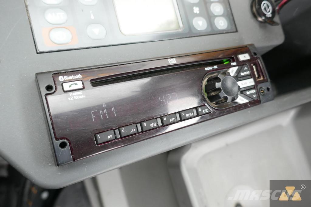 CAT 325F LCR Bageri guseničari