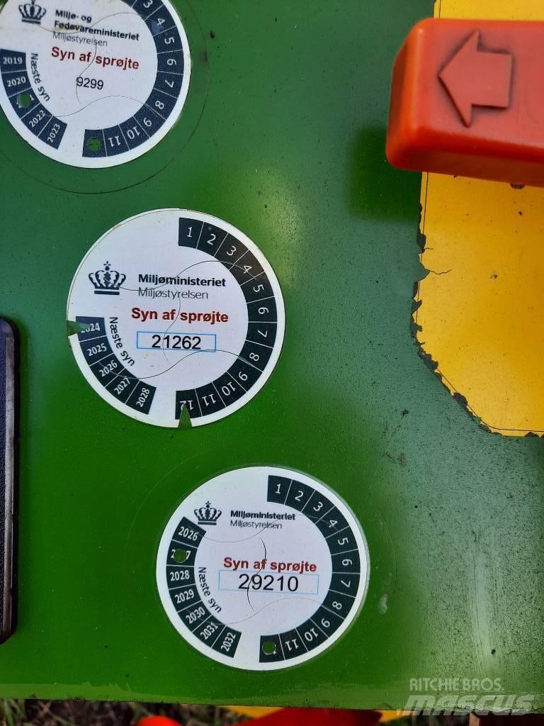 Amazone UG 3000 Nova Vučene prskalice