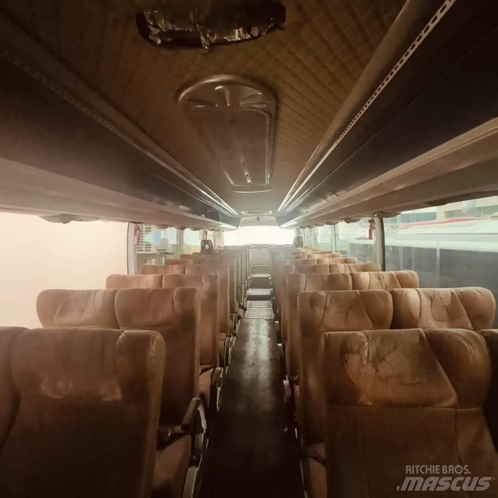 Yutong ZK6126HQD9 Putnički autobusi