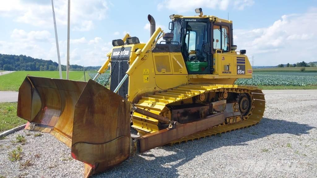 Komatsu D 65 PX-18 Buldožeri guseničari