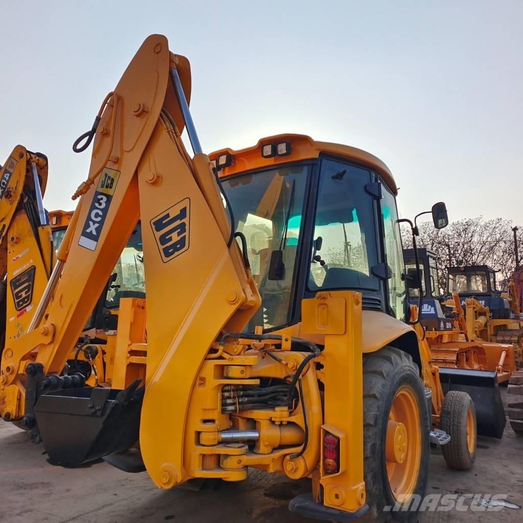 JCB 3 CX Rovokopači