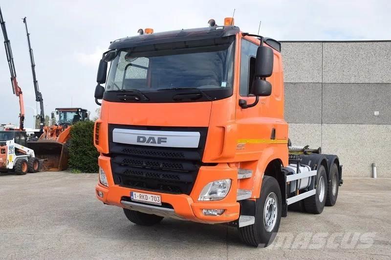 DAF CF 460 Rol kiper kamioni sa kukom za podizanje tereta