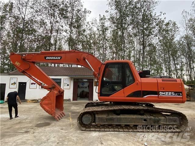 Doosan DH225LC-7 Bageri guseničari