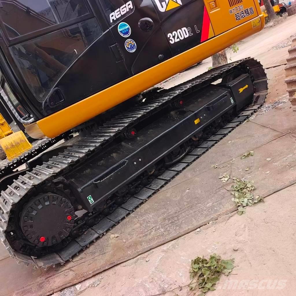 CAT 320 D2L Bageri guseničari