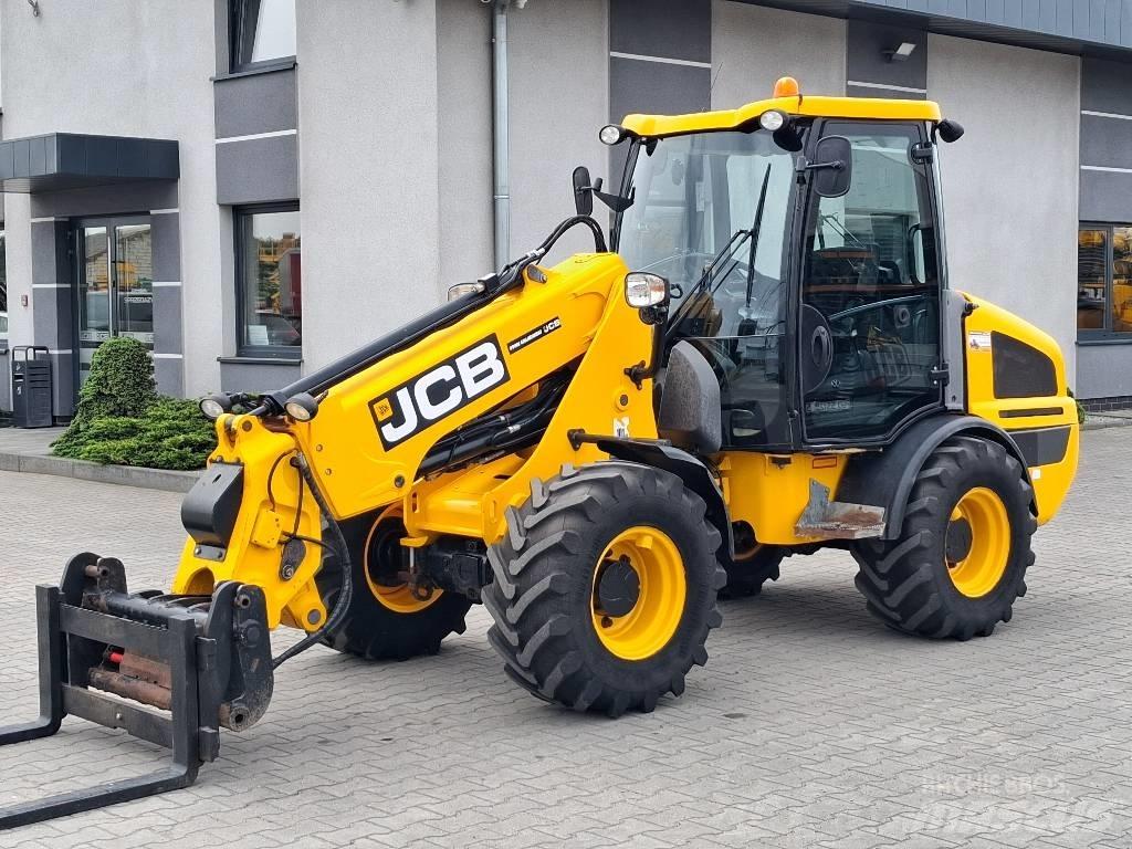 JCB TM 180 Poljoprivredni teleskopski utovarivači