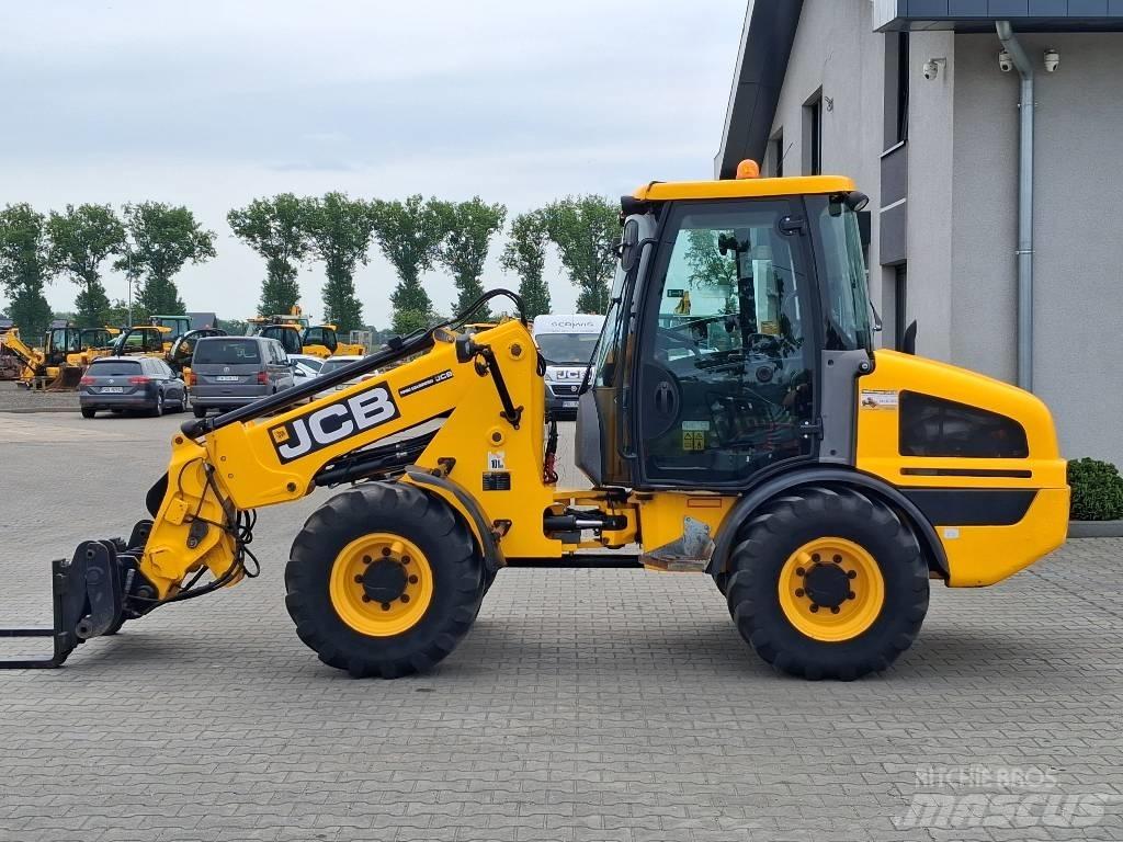 JCB TM 180 Poljoprivredni teleskopski utovarivači