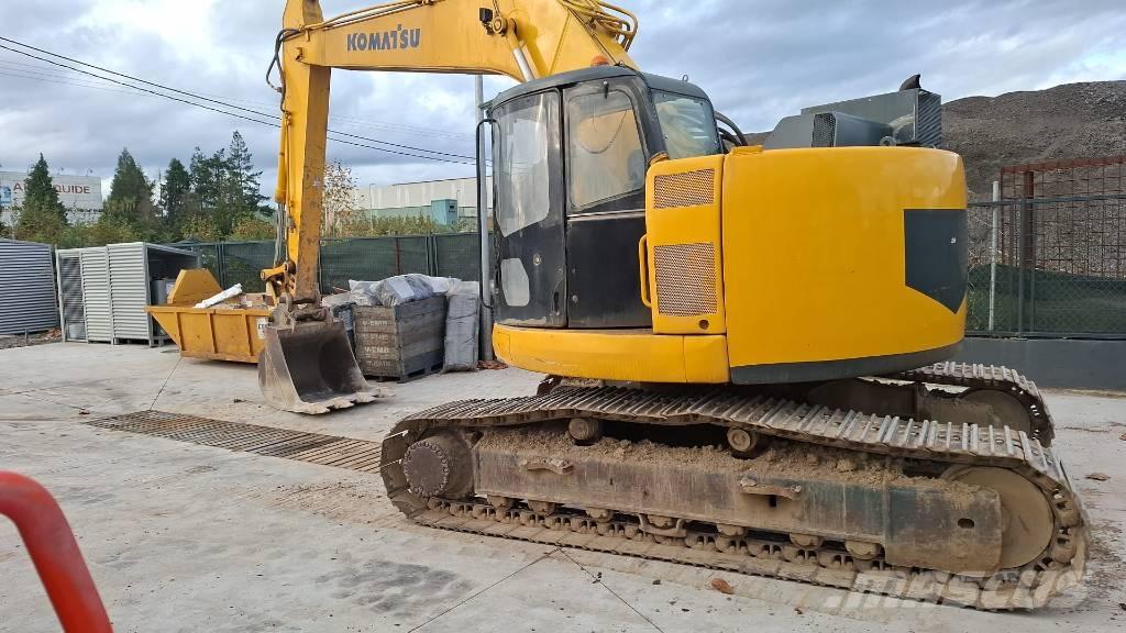 Komatsu PC 228 Bageri guseničari