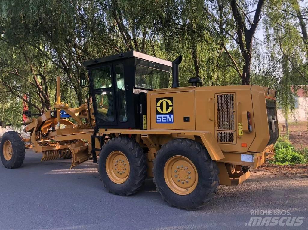 SEM 915 motor grader Grejderi