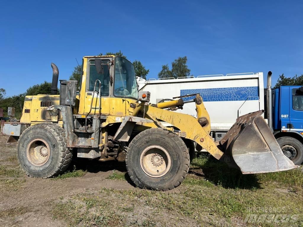 Komatsu WA 320 Utovarivači na točkove