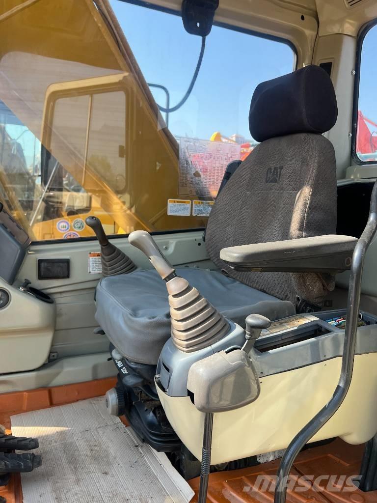 CAT 320 B Bageri guseničari
