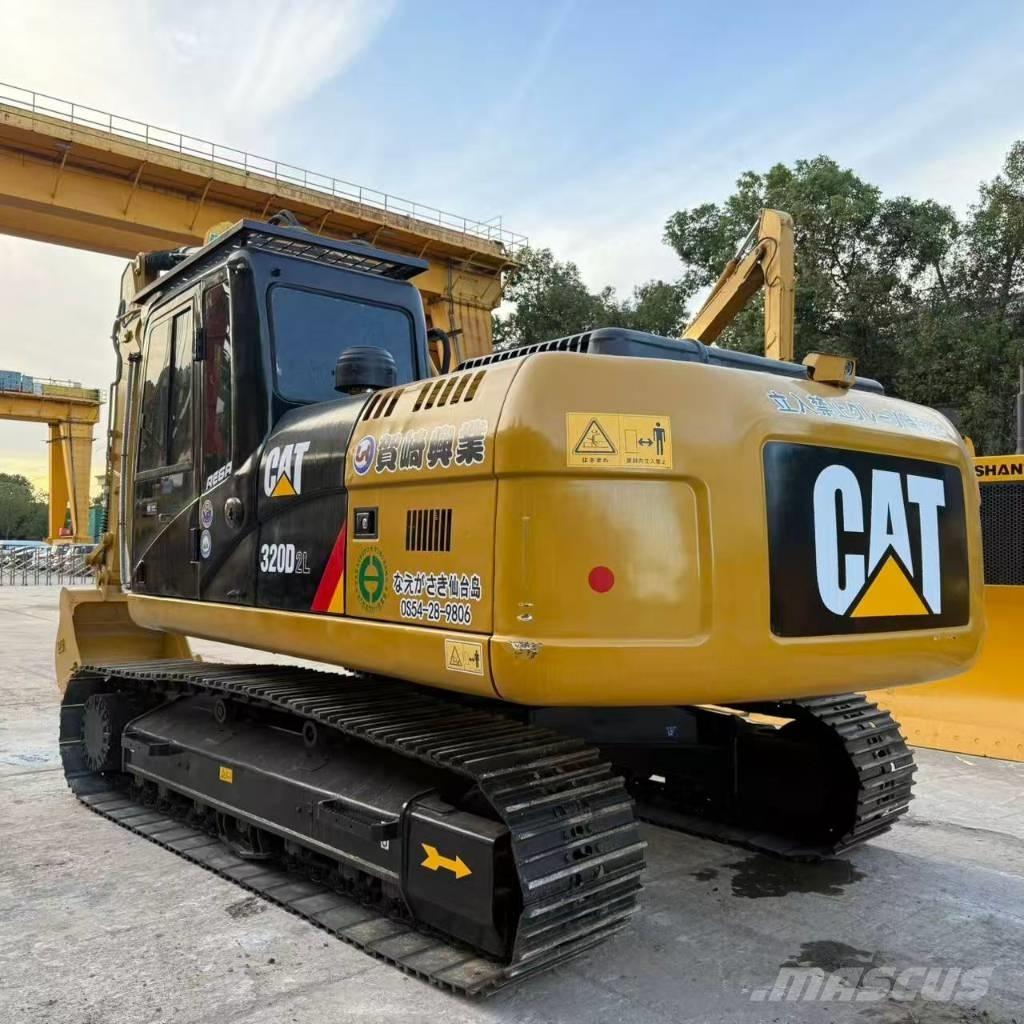 CAT 320D2 Bageri guseničari