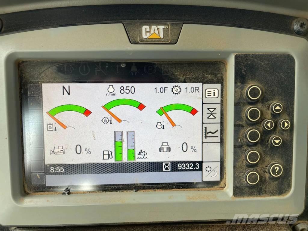 CAT D6N XL Buldožeri guseničari
