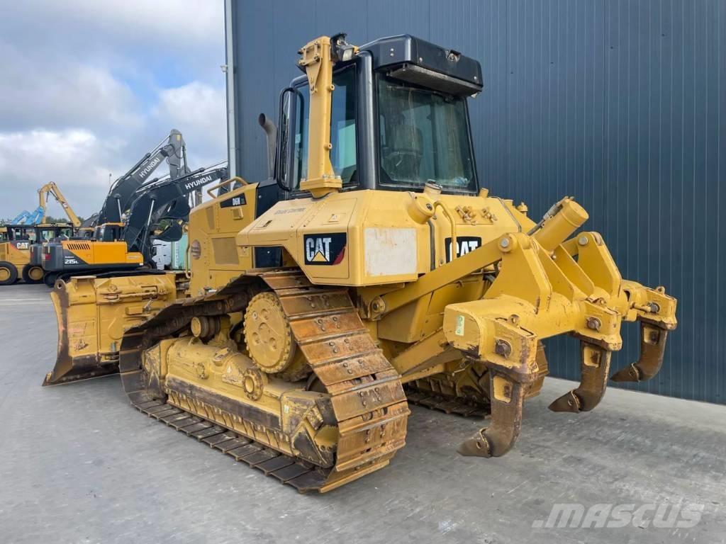 CAT D6N XL Buldožeri guseničari