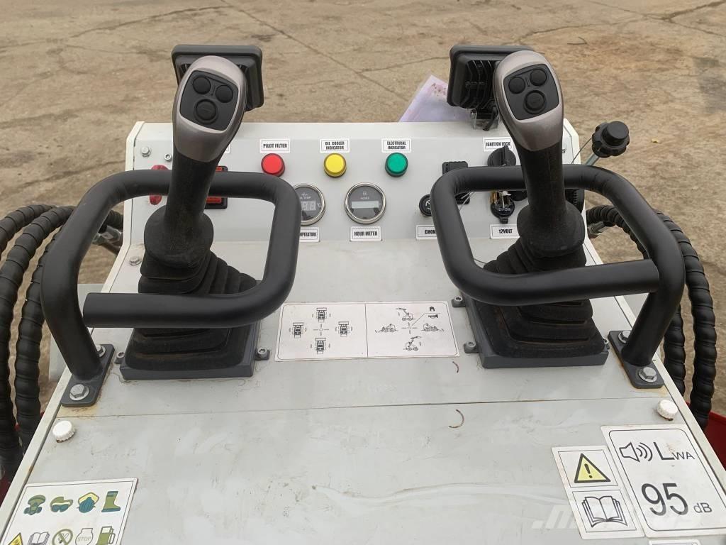 BTTL ST28H-6 Skid steer mini utovarivači