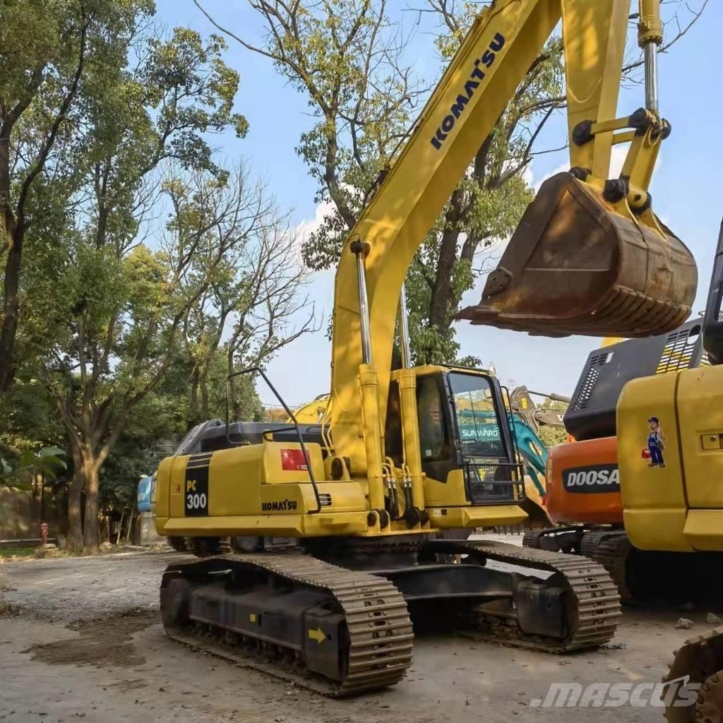 Komatsu PC 300 Bageri guseničari