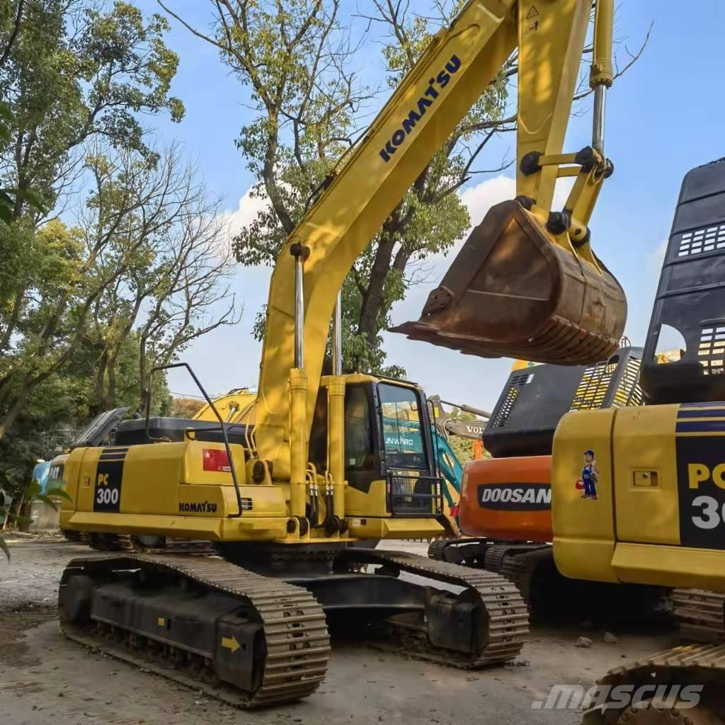 Komatsu PC 300 Bageri guseničari