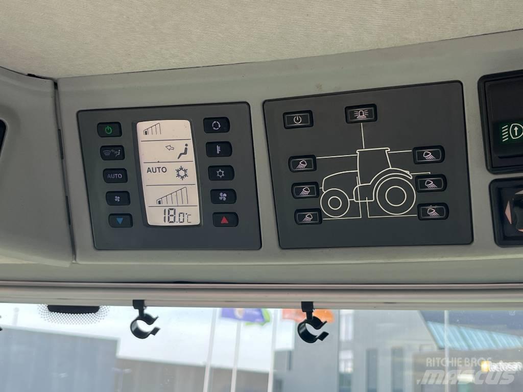 CLAAS AXION 870 Traktori