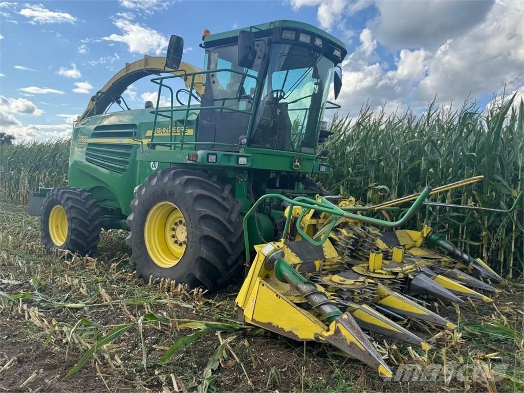 John Deere 7400 Mašine za stočnu hranu sa sopstvenim pogonom