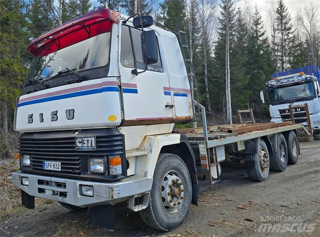 Sisu Sm 270 8X2 Kamioni za prevoz šumarskih mašina