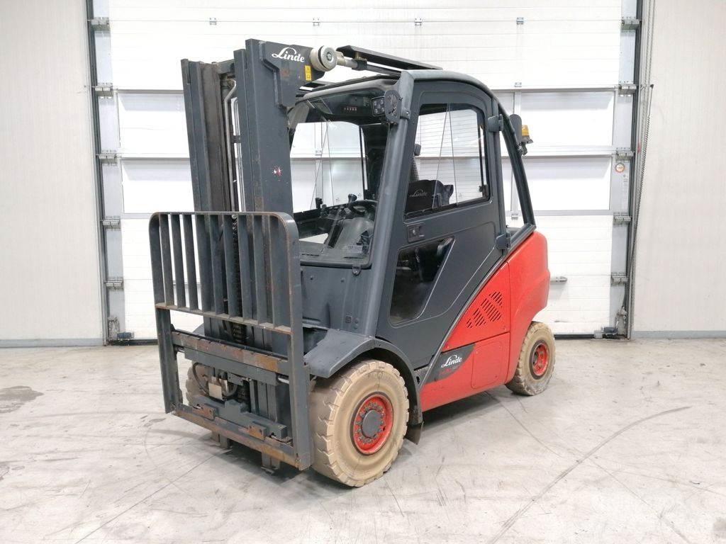 Linde H30D-02 Dizelski viljuškari