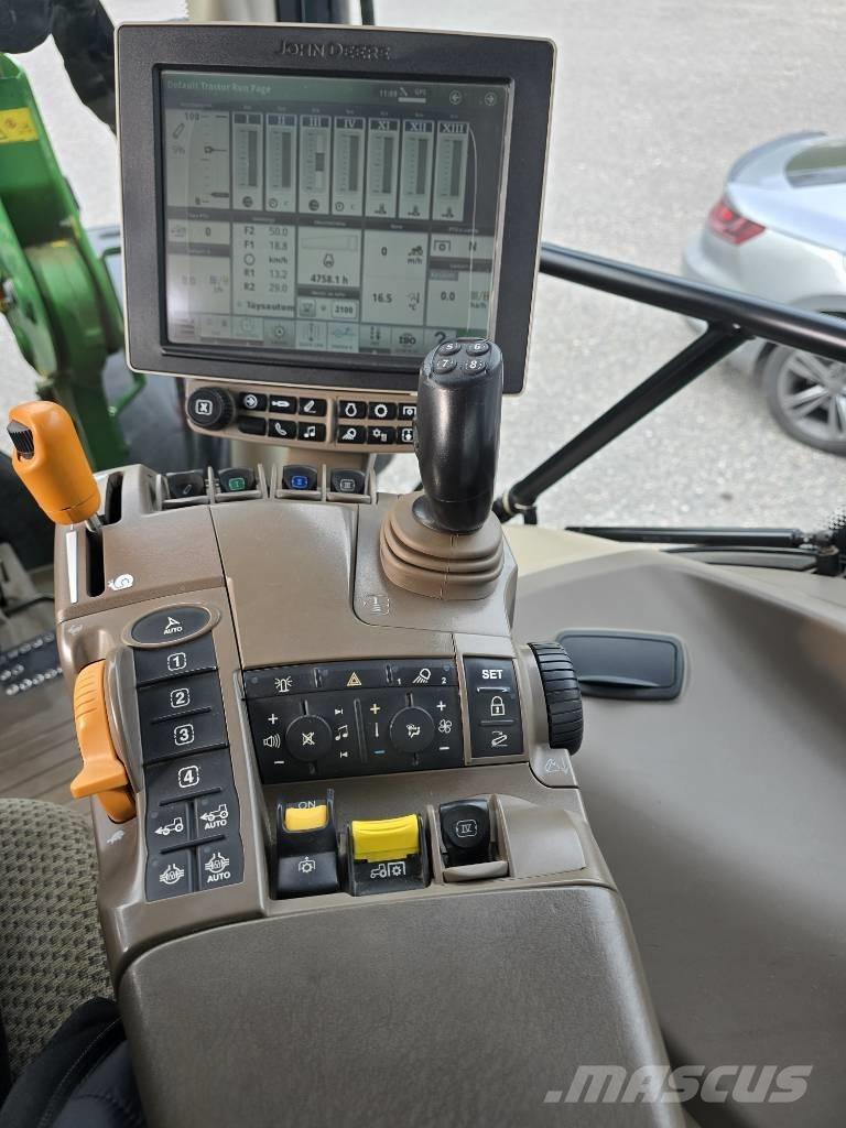 John Deere 6130 R Traktori