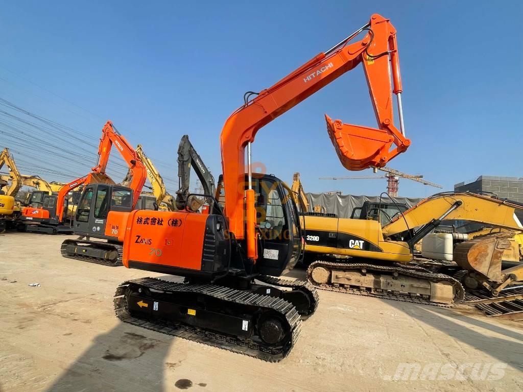 Hitachi ZX70 Midi bageri 7t – 12t