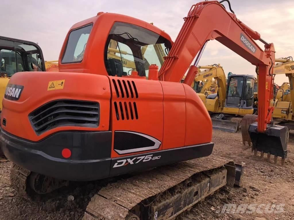 Doosan 75-9c Bageri guseničari