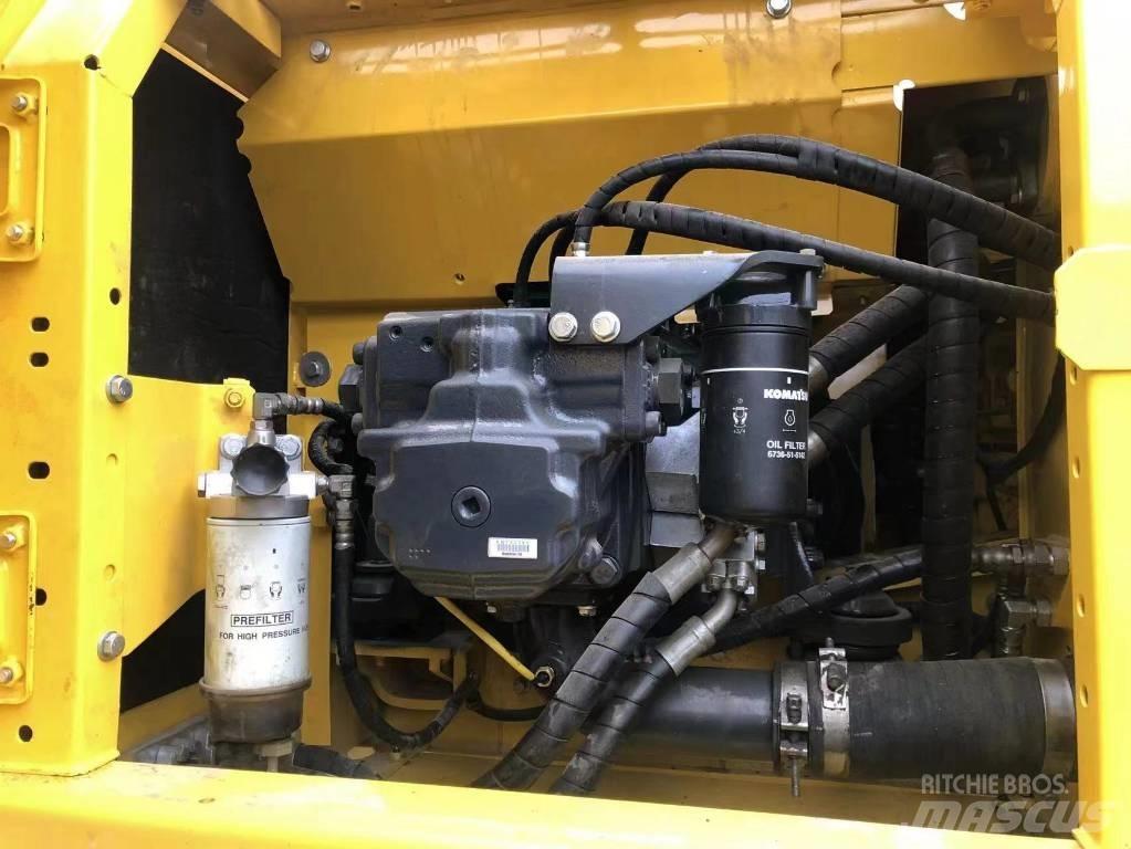 Komatsu PC 210 LC Bageri guseničari