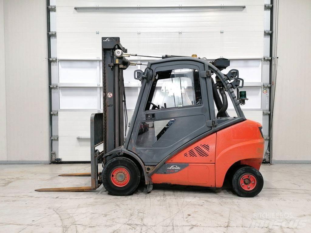 Linde H30D-02 Dizelski viljuškari