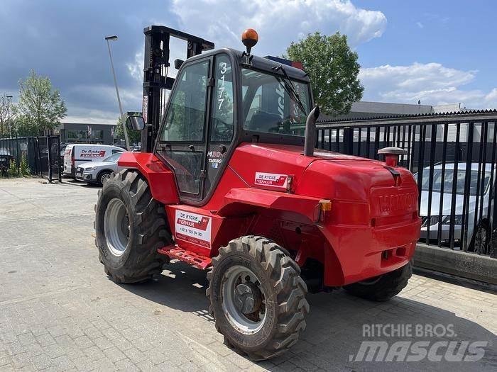 Manitou M30-4 Vanterenski viljuškar