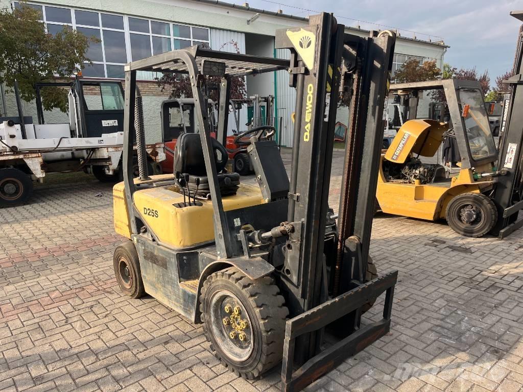 Daewoo D25S3 V-2311 Dizelski viljuškari