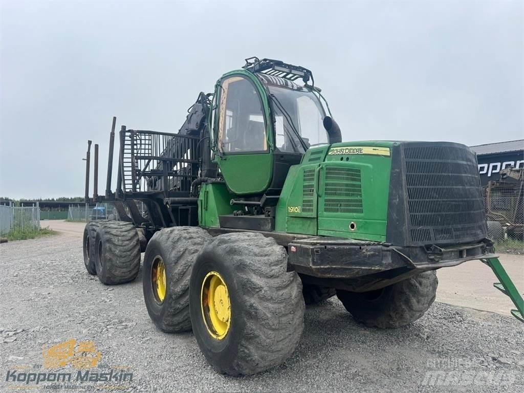 John Deere 1910E Forvarderi