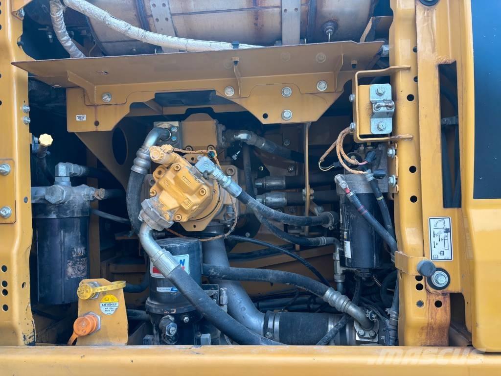 CAT 336 Bageri guseničari