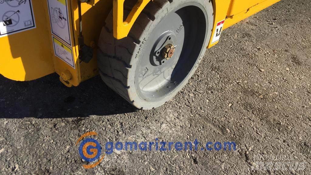 Haulotte Compact 8 Makazaste platforme