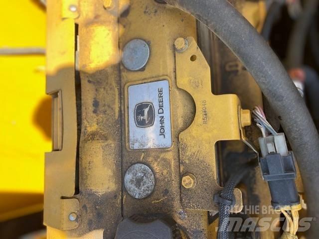 John Deere 210 GLC Bageri guseničari