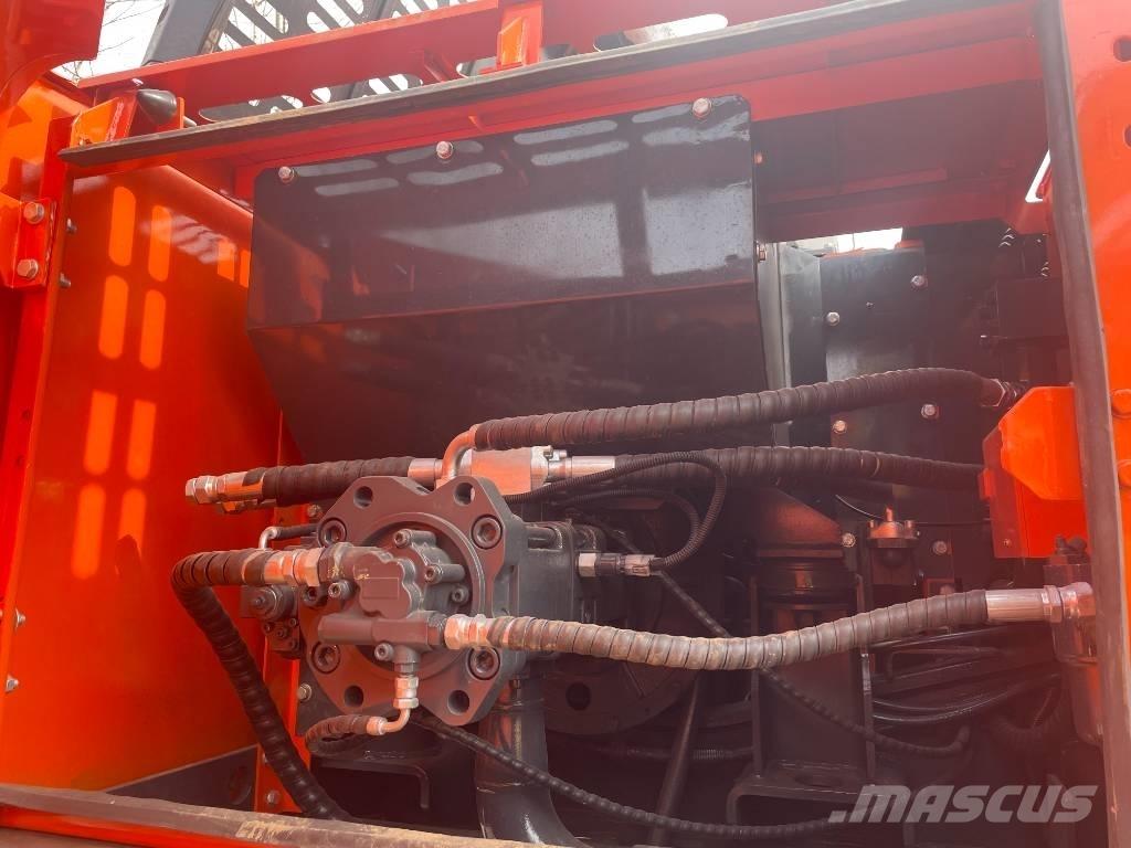 Doosan DX 220 LC-9C Bageri guseničari
