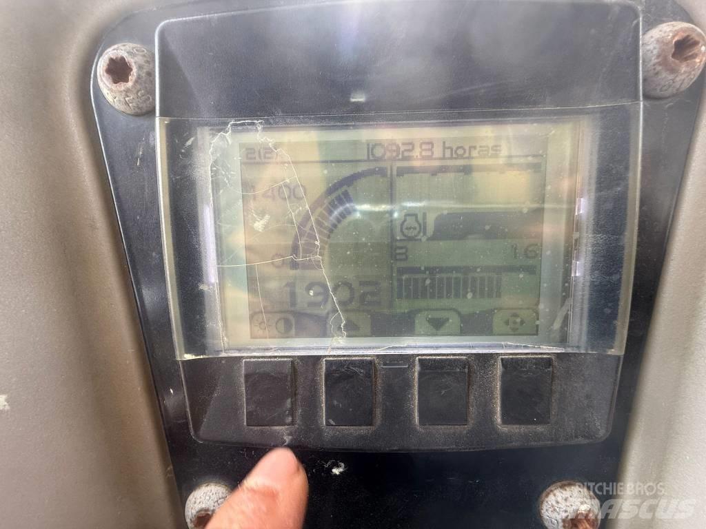 CAT CB 24 B, CB24 Valjci sa duplim bubnjem