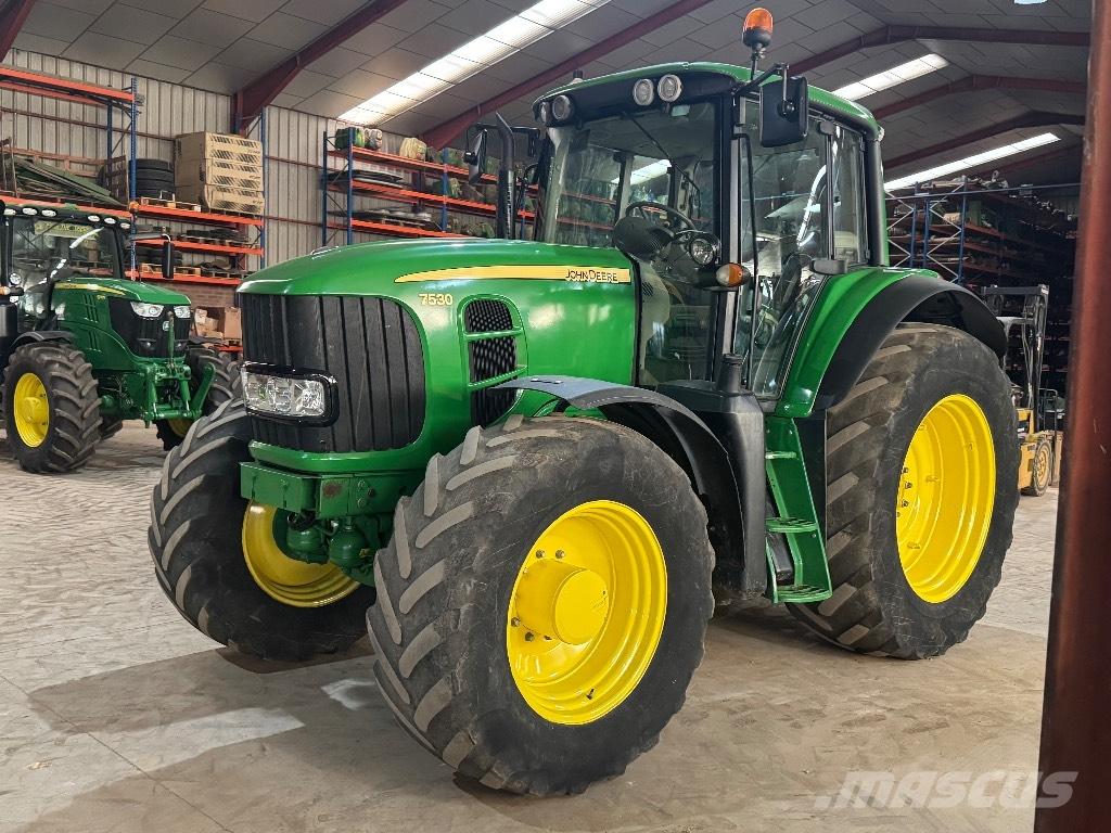 John Deere 7530 AQ Traktori