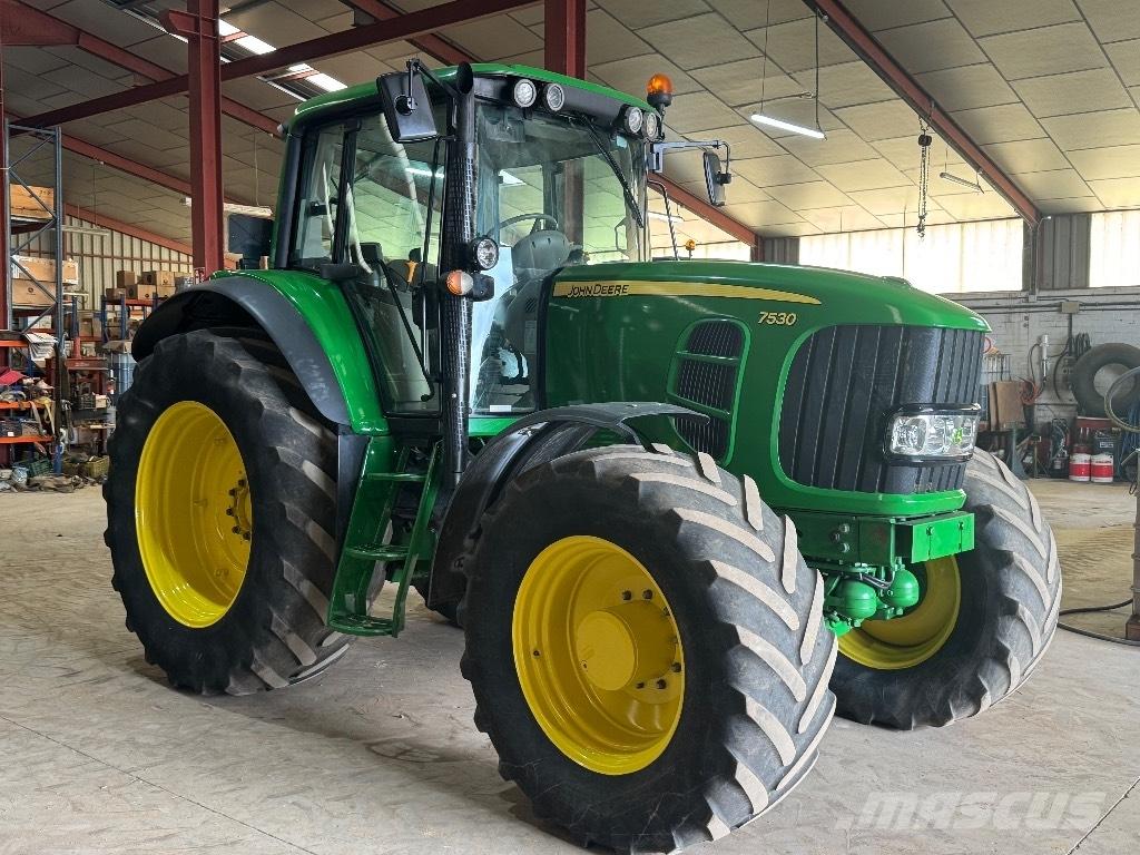 John Deere 7530 AQ Traktori