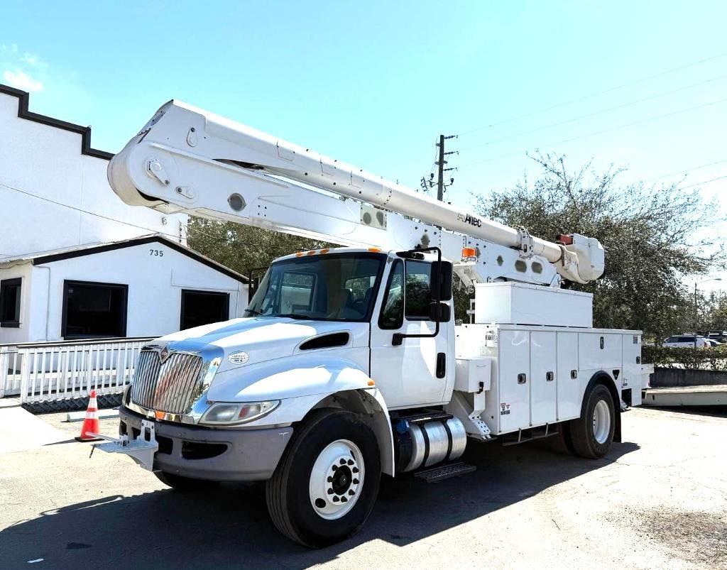 International 4300 Auto korpe