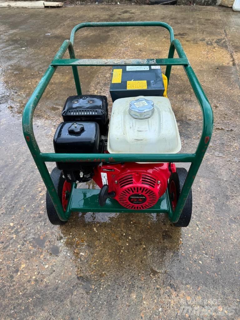 Harrington 3.8KVA Benzinski generatori