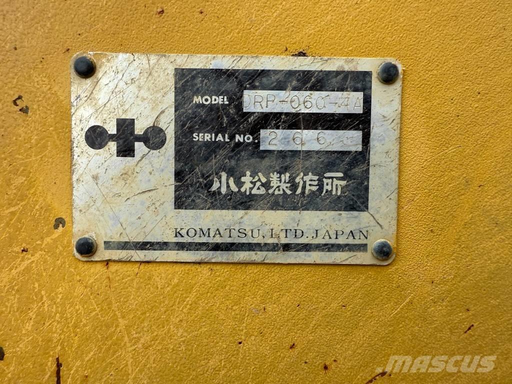 Komatsu D 65 PX-12 Buldožeri guseničari