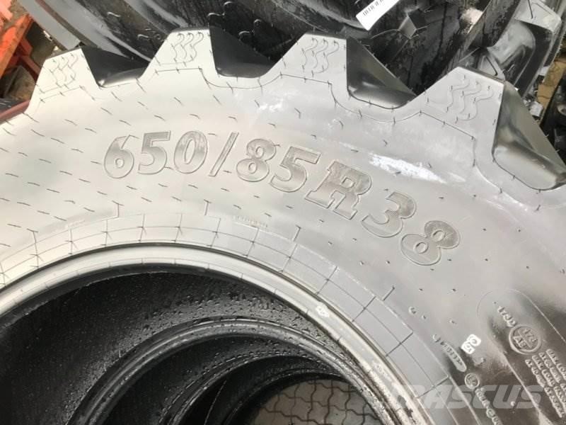 BKT 650/85R38 Gume, točkovi i felne