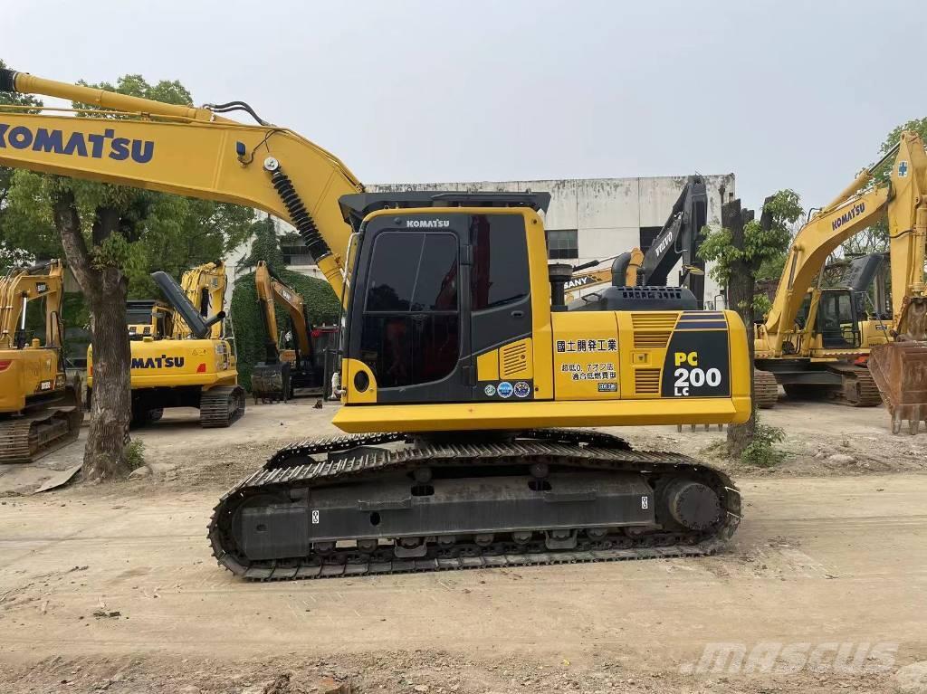 Komatsu pc200-8 Bageri guseničari