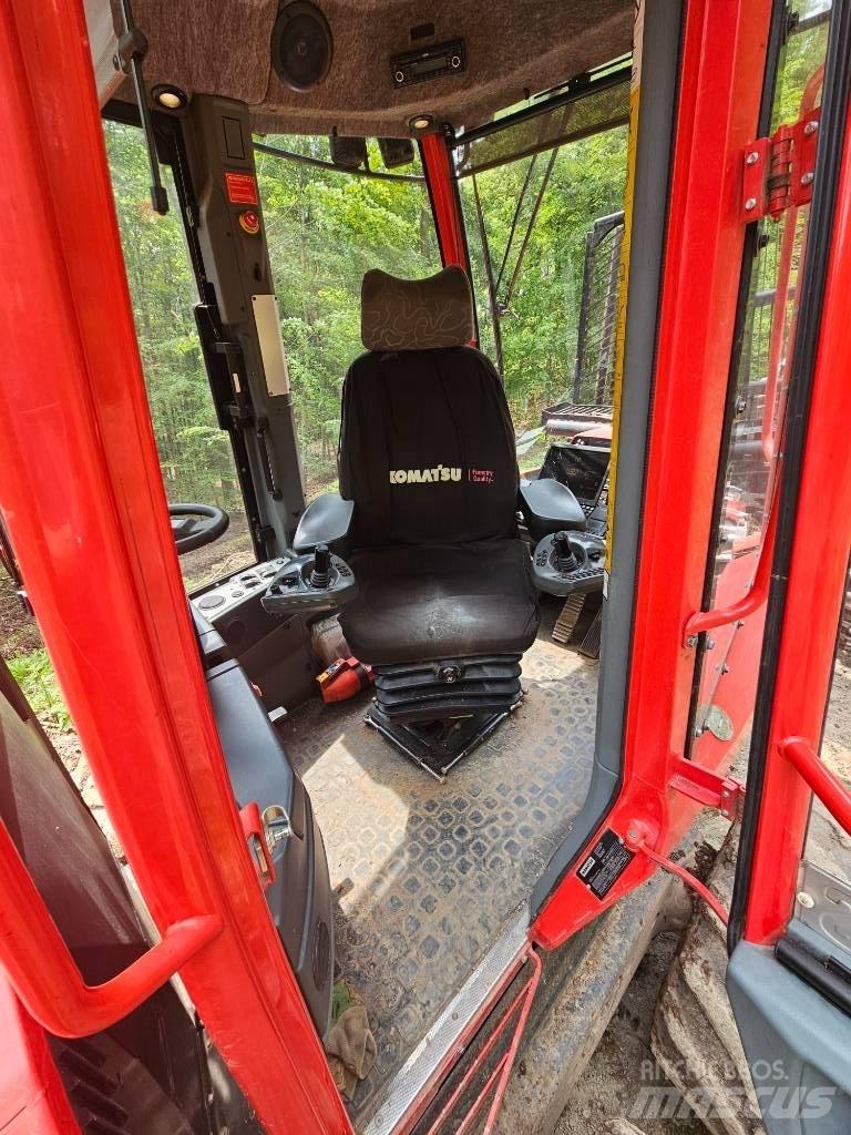 Komatsu 875 Forvarderi