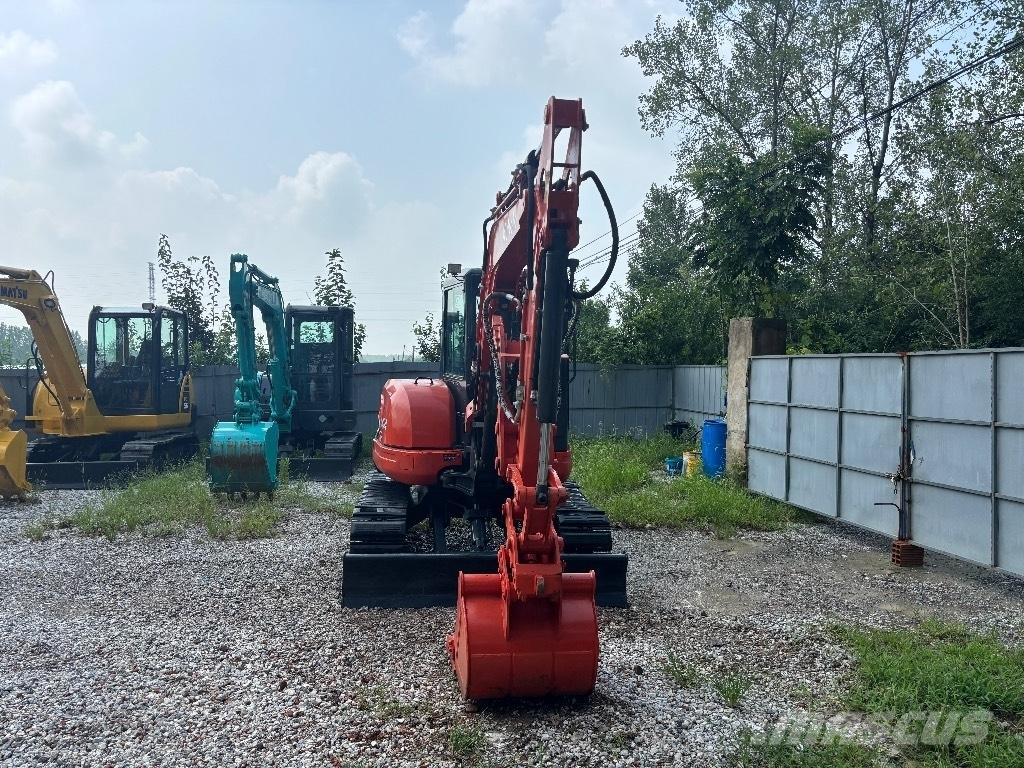 Kubota U 40 Mini bageri < 7t