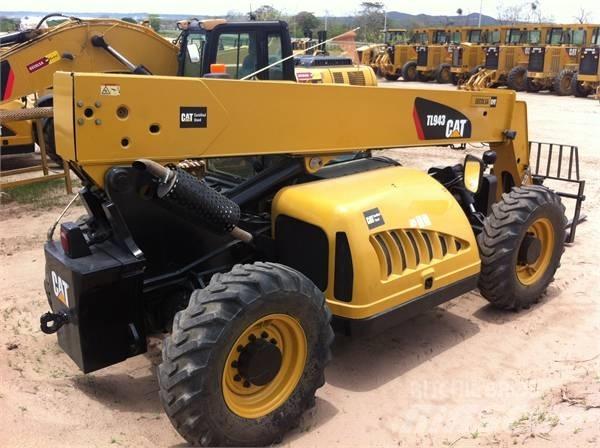 CAT TL943 (M51936) Teleskopski viljuškari