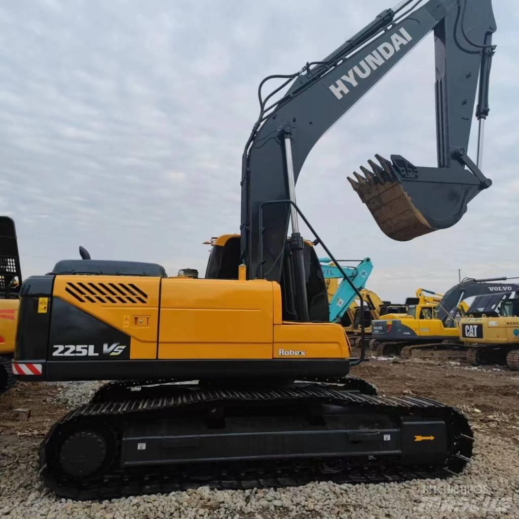 Hyundai 225VS Bageri guseničari