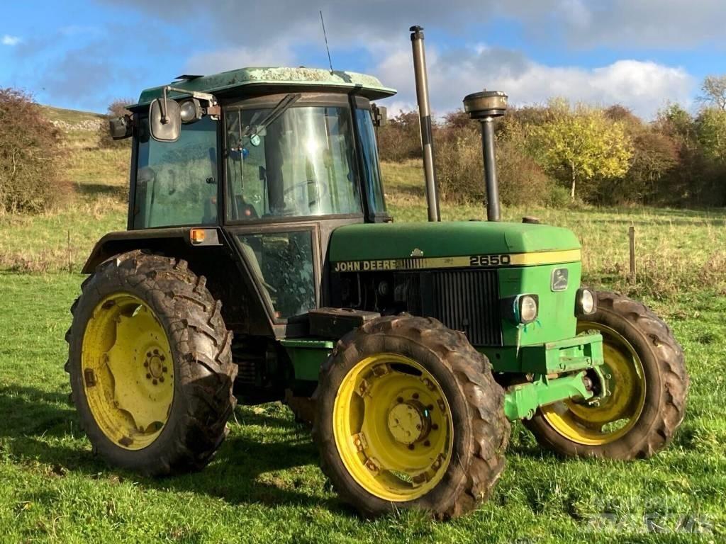 John Deere 2650 Traktori